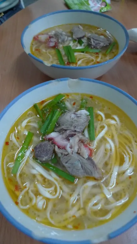 勇伯垃圾麵實照